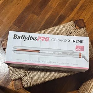 BaBylissPRO Ceramix Xtreme 1" Hair Straightener - White and Silver